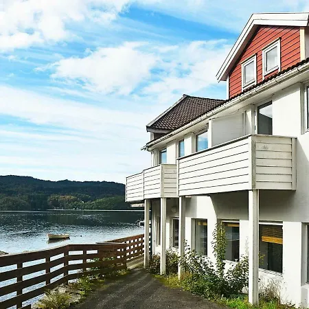Lejlighed Two-bedroom Holiday In 1 *