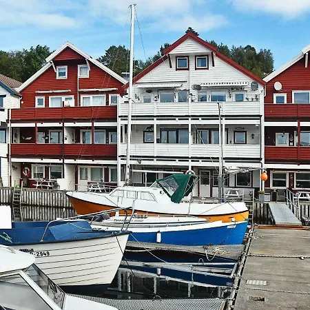 Lejlighed Two-bedroom Holiday In 1 Uggdal