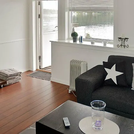 Two-bedroom Holiday In 1 Lejlighed *