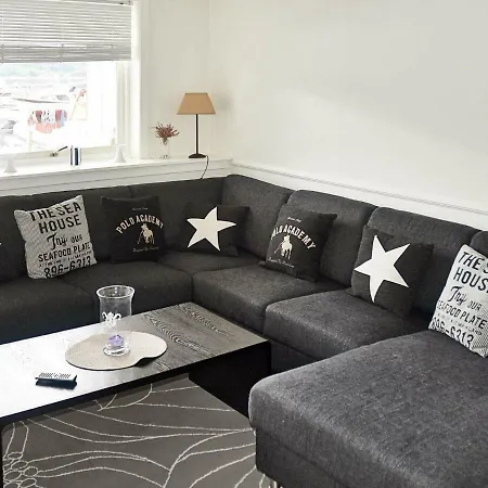 Two-bedroom Holiday In 1 Uggdal