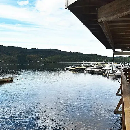 Two-bedroom Holiday In 1 Appartement *